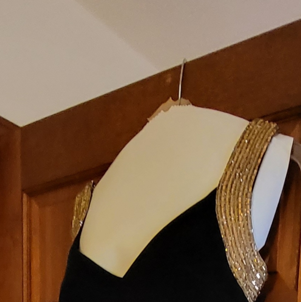 PROM DRESS - Picture 1 of 3